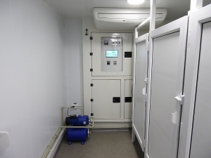 Гидронасос и панель управления санитарным блок контейнером