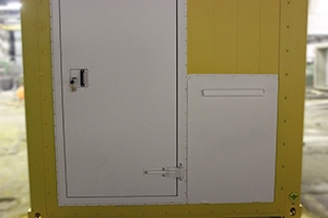 Фото входной двери и люка для загрузки акб мастерской 