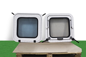 Общий вид окон металлических для фургонов фотография и контейнеров 